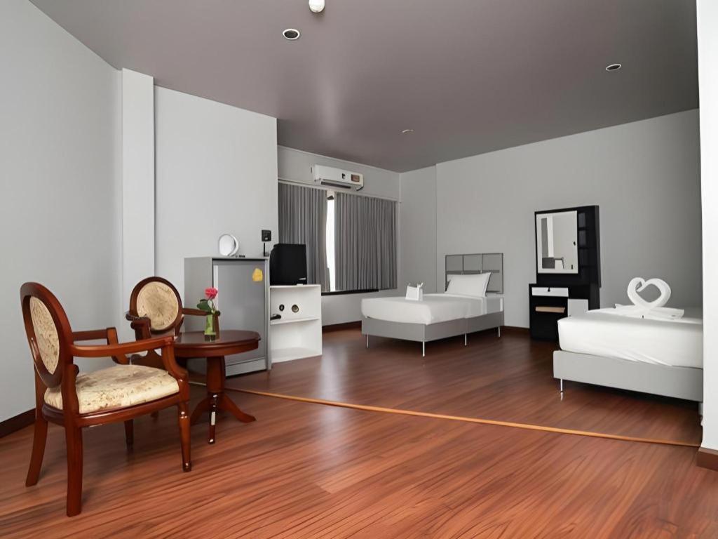 Chanthaburi Center Экстерьер фото