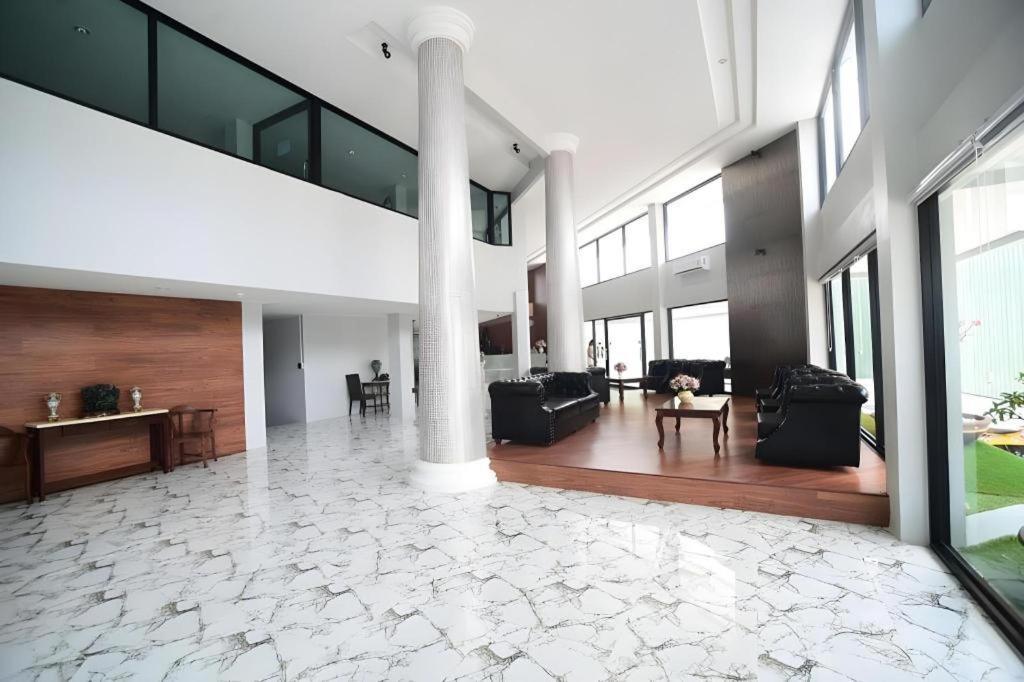 Chanthaburi Center Экстерьер фото